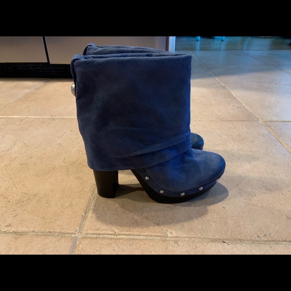 Navy booties size 7